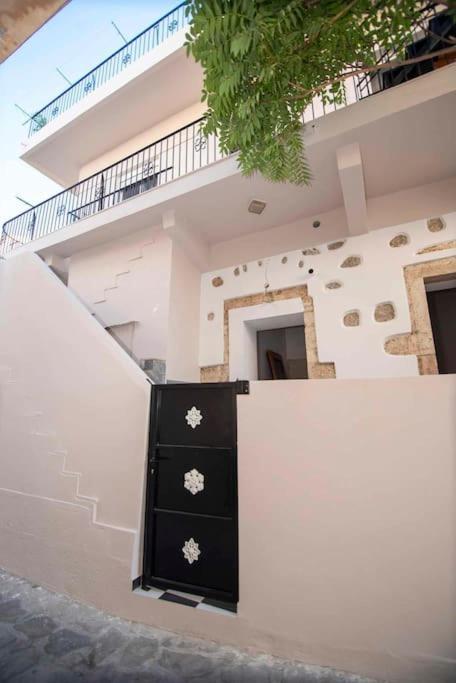 Ammoudara'S Apartments Rooftop Kalymnos Town Экстерьер фото